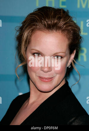 15. März 2006; West Hollywood, Kalifornien, USA; Schauspielerin ELIZABETH PERKINS am 23. jährliche William S. Paley Television Festival Screening und Q&A von Unkraut in der DGA. Obligatorische Credit: Foto von Lisa O'Connor/ZUMA Press. (©) Copyright 2006 von Lisa O'Connor Stockfoto