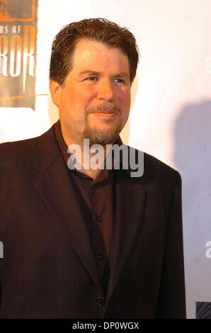 4. April 2006; Hollywood, Kalifornien, USA; DON CASCARELLI besucht die Saison 2 Launch Party für Showtime "Masters of Horror" Party in The Ivar Theater in Hollywood. Obligatorische Credit: Foto von Rob DeLorenzo/ZUMA Press. (©) Copyright 2006 by Rob DeLorenzo Stockfoto