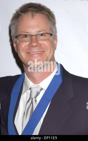 11. April 2006; Los Angeles, Kalifornien, USA;  Musik Komponist JOHN KEANE am 21. ASCAP Film and Television Awards statt im Beverly Hilton.                            Obligatorische Credit: Foto von Paul Fenton-KPA/ZUMA KPA... (©) Copyright 2006 von Paul Fenton-KPA Stockfoto