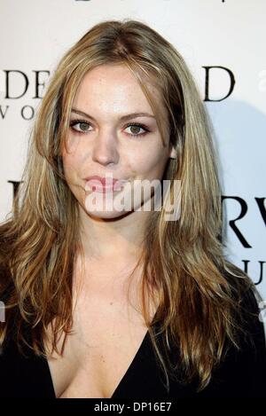 20. Februar 2006 - Hollywood, LOS ANGELES, USA - AGNES BRUCKNER. SCHAUSPIELERIN. UNDERWORLD EVOLUTION, WELTPREMIERE. CINERAMA DOME, HOLLYWOOD, LOS ANGELES, USA.01-11-2006.LAP63337.K46879.CREDIT von (Kredit-Bild: © Globe Photos/ZUMAPRESS.com) Stockfoto
