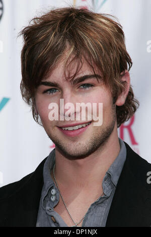 7. Mai 2006; Los Angeles, Kalifornien, USA; Schauspieler CHASE CRAWFORD bei Ankunft bei den 2006 NCLR ALMA Awards im Shrine Auditorium. Obligatorische Credit: Foto von Jerome Ware/ZUMA Press. (©) Copyright 2006 von Jerome Ware Stockfoto