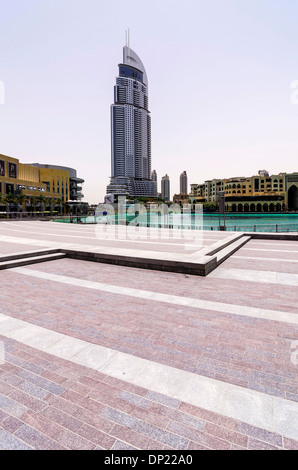 Die Dubai Mall mit The Address Downtown Dubai Wolkenkratzer, Dubai, Vereinigte Arabische Emirate Stockfoto