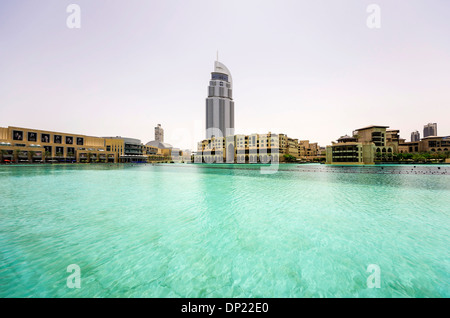 Die Dubai Mall mit The Address Downtown Dubai Wolkenkratzer, Dubai, Vereinigte Arabische Emirate Stockfoto