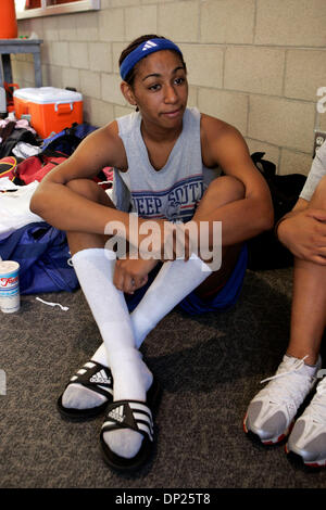 17. Mai 2006; San Diego, CA, USA; Basketball-Spieler PARIS JOHNSON SDSU Team Camp. Obligatorische Credit: Foto von Nelvin C. Cepeda/SDU-T/ZUMA Press. (©) Copyright 2006 by SDU-T Stockfoto