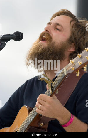 26. Mai 2006; George, WA, USA; "Eisen-Wein" bei Sasquatch Musik Festival 2006 2.Tag statt am Schlucht Amp-Theater. Obligatorische Credit: Foto von Daren Fentiman/ZUMA Press. (©) Copyright 2006 von Daren Fentiman Stockfoto