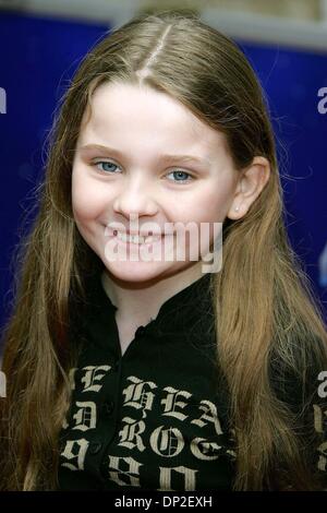 20. Februar 2006 - Universal Citywalk, LOS ANGELES, USA - ABIGAIL BRESLIN. SCHAUSPIELERIN. NANNY MCPHEE, PREMIERE. UNIVERSAL Universal CitywalkWALK, LOS ANGELES, USA.01-14-2006.LAP63490.K46879.CREDIT von (Kredit-Bild: © Globe Photos/ZUMAPRESS.com) Stockfoto