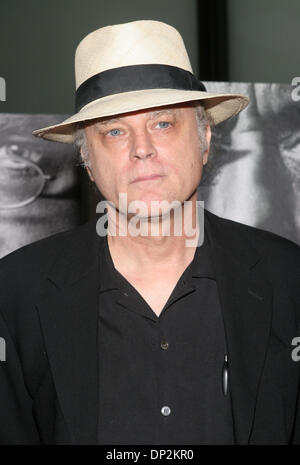 6. Juni 2006; Hollywood, Kalifornien, USA; Schauspieler BRAD DOURIF kommt für die Premiere von der HBO TV-Serie "Deadwood" im Cinerama Dome in Hollywood getroffen. Obligatorische Credit: Foto von Marianna Day Massey/ZUMA Press. (©) Copyright 2006 von Marianna Tag Massey Stockfoto