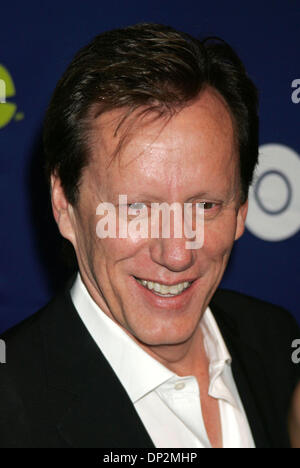 7. Juni 2006; New York, NY, USA; Schauspieler JAMES WOODS bei der Ankunft für die 3. Saison-New-York-premiere von HBO Serie "Entourage" war das Skirball Center for the Performing Arts an der New York University. Obligatorische Credit: Foto von Nancy Kaszerman/ZUMA Press. (©) Copyright 2006 von Nancy Kaszerman Stockfoto