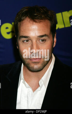 7. Juni 2006; New York, NY, USA; Schauspieler JEREMY PIVEN im Ankunftsbereich für die 3. Saison-New-York-premiere von HBO Serie "Entourage" war das Skirball Center for the Performing Arts an der New York University. Obligatorische Credit: Foto von Nancy Kaszerman/ZUMA Press. (©) Copyright 2006 von Nancy Kaszerman Stockfoto
