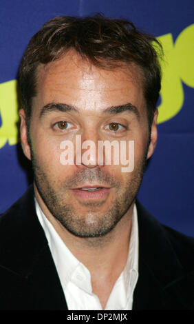 7. Juni 2006; New York, NY, USA; Schauspieler JEREMY PIVEN im Ankunftsbereich für die 3. Saison-New-York-premiere von HBO Serie "Entourage" war das Skirball Center for the Performing Arts an der New York University. Obligatorische Credit: Foto von Nancy Kaszerman/ZUMA Press. (©) Copyright 2006 von Nancy Kaszerman Stockfoto