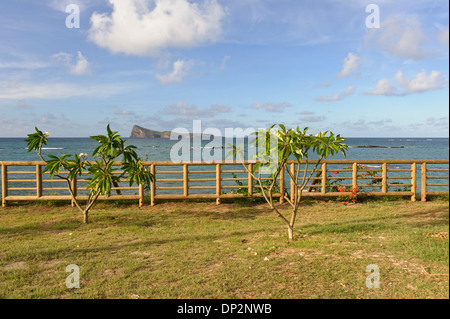 Coin de Mire Insel in Cap Malheureux gesehen, Mauritius. Stockfoto