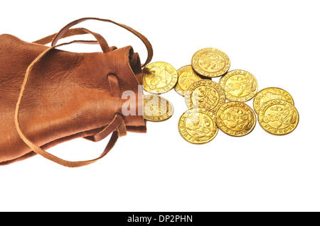 mittelalterliche Goldmünzen aus einer Leder-Geldbörse Stockfoto