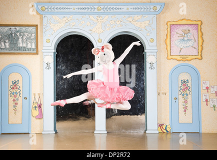 Angelina Ballerina tanzen auf der Bühne. Stockfoto