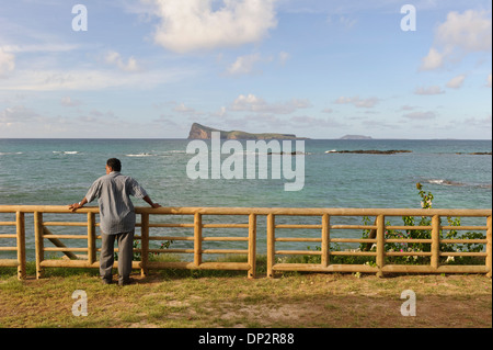 Coin de Mire Insel in Cap Malheureux gesehen, Mauritius. Stockfoto