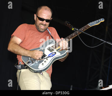 18. Juni 2006; Manchester, TN, USA; Musiker der Band MOE durchführen live 2006 Bonnaroo Music Festival, das in Manchester, TN obligatorisch Credit stattfand: Foto von Jason Moore/ZUMA Press. (©) Copyright 2006 von Jason Moore Stockfoto