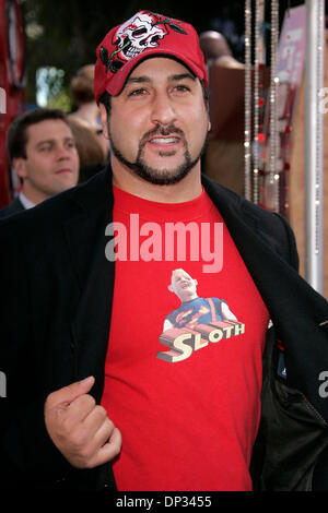 21. Juni 2006; Westwood, Kalifornien, USA; Sänger JOEY FATONE bei der Weltpremiere von "Superman Returns" statt auf den Mann Dorf und Bruin Theater. Obligatorische Credit: Foto von Lisa O'Connor/ZUMA Press. (©) Copyright 2006 von Lisa O'Connor Stockfoto