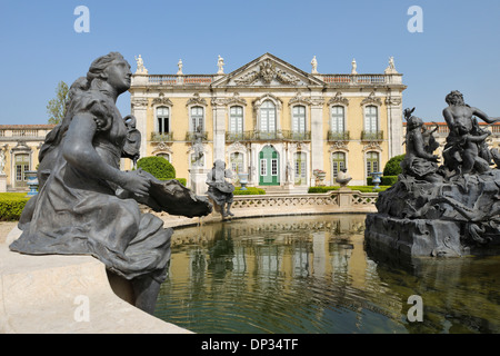 Palacio Nacional de Queluz und Brunnen, Queluz, Sintra, Lissabon, Portugal Stockfoto