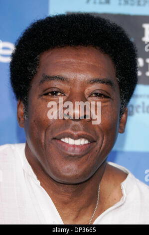 22. Juni 2006; Westwood, Kalifornien, USA; Schauspieler ERNIE HUDSON am "Der Teufel trägt Prada" Los Angeles Premiere, die Los Angeles Film Festival öffnet statt im Mann Village Theatre. Obligatorische Credit: Foto von Lisa O'Connor/ZUMA Press. (©) Copyright 2006 von Lisa O'Connor Stockfoto