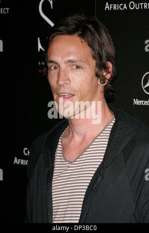 27. Juni 2006; Hollywood, Kalifornien, USA; Sänger BRANDON BOYD bei der Eröffnung des sozialen Hollywood. Obligatorische Credit: Foto von Lisa O'Connor/ZUMA Press. (©) Copyright 2006 von Lisa O'Connor Stockfoto