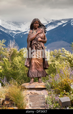 Statue von Sacajawea, Shoshone Frau Agnes Vincen Talbot, Sacajawea Center in Salmon, Idaho, USA Stockfoto