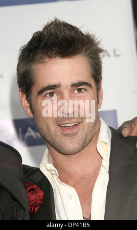 20. Juli 2006; Los Angeles, Kalifornien, USA; Schauspieler COLIN FARRELL in der "Miami Vice Weltpremiere im Mann Village in Westwood statt. Obligatorische Credit: Foto von Paul Fenton/ZUMA KPA... (©) Copyright 2006 von Paul Fenton-KPA Stockfoto