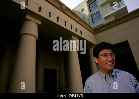 21. Juli 2006; San Diego, CA, USA; San Diego City Planning Director BILL ANDERSON sagt, dass die ägyptischen Wohnprojekt ist das "richtige Projekt am richtigen Ort", und würde nicht unbedingt an einem anderen Ort arbeiten.  Obligatorische Credit: Foto von John Gibbins/SDU-T/ZUMA Press. (©) Copyright 2006 by SDU-T Stockfoto