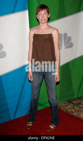 22. Juli 2006; Pasadena, Kalifornien, USA; Schauspielerin JULIANNE NICHOLSON am Summer Press Tour 2006 - NBC-Party statt im Huntington Ritz-Carlton Hotel. Obligatorische Credit: Foto von Lisa O'Connor/ZUMA Press. (©) Copyright 2006 von Lisa O'Connor Stockfoto