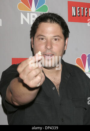 22. Juli 2006; Los Angeles, Kalifornien, USA; Darsteller GREG GRUNBERG am Summer Press Tour 2006 - NBC Party statt im the Ritz-Carlton, Pasadena. Obligatorische Credit: Foto von Paul Fenton/ZUMA KPA... (©) Copyright 2006 von Paul Fenton Stockfoto