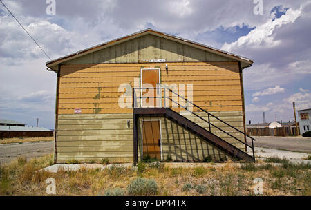 23. Juli 2006; Jeffrey Stadt, Wyoming, USA; Bachelor-Kaserne #2 in Jeffrey Stadt im amerikanischen Bundesstaat Wyoming eine Uran-Bergbau-Stadt in den frühen 1950er Jahren gebaut und nach den drei Mile Island und Tschernobyl nuklearen Unfällen in den 1980er Jahren aufgegeben.  Obligatorische Credit: Foto von Alex Pitt/ZUMA Press. (©) Copyright 2006 von Alex Pitt Stockfoto