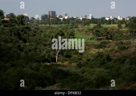 4. August 2006; San Diego, CA, USA; Der Blick über Switzer Canyon neben 30th Street im Nordpark.  Obligatorische Credit: Foto von Laura Embry/SDU-T/ZUMA Press. (©) Copyright 2006 by SDU-T Stockfoto