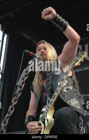 9. August 2006; Raleigh, NC, USA; ZAKK WYLDE von Black Label Society führt einen Satz auf dem Ozzfest 2006 im Alltel Pavillion in Raleigh, North Carolina. Obligatorische Credit: Foto von Tina Fultz/ZUMA Press. (©) Copyright 2006 by Tina Fultz Stockfoto