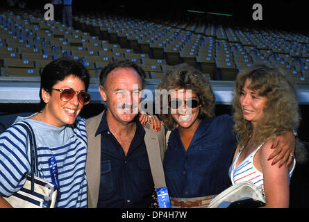 18. April 2006 - GENE HACKMAN und DAUGHTERS.1982. MICHELSON - PHOTOS(Credit Image: © Globe Photos/ZUMAPRESS.com) Stockfoto