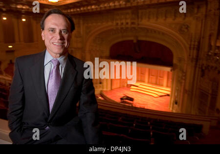 15. August 2006; San Diego, CA, USA; WARD GILL ist der Executive Director der San Diego Symphony. Datei Foto datiert auf den 13. Juni 2006. Obligatorische Credit: Foto von Kat Woronowicz/ZUMA Press. (©) Copyright 2006 von Kat Woronowicz Stockfoto