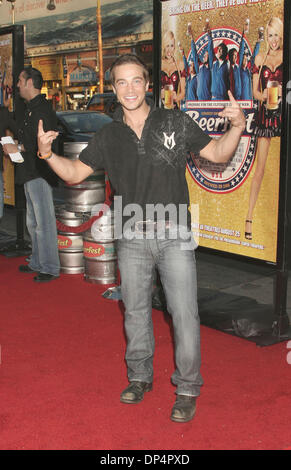 21. August 2006; Los Angeles, Kalifornien, USA;  Schauspieler RYAN CARNES auf der "Bierfest" Los Angeles Premiere statt an Graumans Chinese Theater, Hollywood. Obligatorische Credit: Foto von Paul Fenton/ZUMA KPA... (©) Copyright 2006 von Paul Fenton Stockfoto