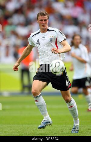 20. Juni 2006 - Berlin, Deutschland - K48370. ECUADOR VS. Deutschland. BERLIN, DEUTSCHLAND 20.06.2006. RICHARD VERKÄUFER - - 2006.ROBERT HUTH. (Kredit-Bild: © Globe Photos/ZUMAPRESS.com) Stockfoto