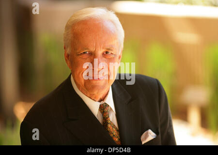 Sep 12, 2006; San Diego, CA, USA; San Diego Baumeister CONRAD PREBYS, Scripps Mercy Hospital ein Geschenk $ 10 Millionen, mehr als fünfmal größer als jede vorherige Spende gab, heute (Donnerstag, 14. September 2006). Beamten für das Hillcrest Krankenhaus sagte, dass das Geld, was in den nächsten fünf Jahren kommen, verwendet wird, um die Notaufnahme und Trauma-Zentrum zu erweitern. Einer der fiv Stockfoto