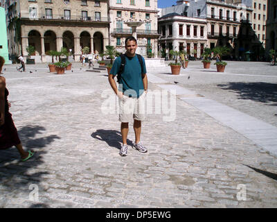 Sep 13, 2006; Havanna, Kuba; Palm Beach Post-Reporter Carlos Frias in Havanna. Obligatorische Credit: Foto von Palm Beach Post/ZUMA Press. (©) Copyright 2006 von Palm Beach Post Stockfoto