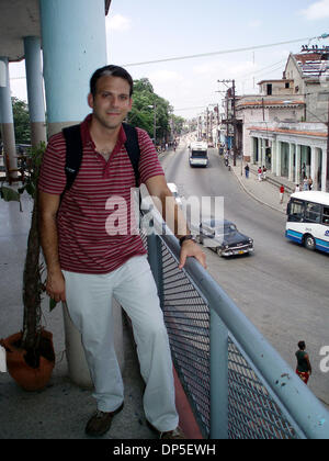 Sep 13, 2006; Havanna, Kuba; Palm Beach Post-Reporter Carlos Frias in Havanna. Obligatorische Credit: Foto von Palm Beach Post/ZUMA Press. (©) Copyright 2006 von Palm Beach Post Stockfoto