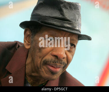 Sep 15, 2006; New York, NY, USA; Free jazz Innovator Saxophonist ORNETTE COLEMAN fördert seine neue CD "Sound Grammar" seine erste CD-Veröffentlichung in zehn Jahren an J & R Musik und Computer-Welt. Obligatorische Credit: Foto von Nancy Kaszerman/ZUMA Press. (©) Copyright 2006 von Nancy Kaszerman Stockfoto