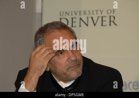 Sep 15, 2006; Denver, Colorado, USA; Nobel Laureatus José RAMOS HORTA am Frieden Marmelade 10-Jahr-Feier. Auf die größte Zusammenkunft von Friedensnobelpreisträger jemals in den Vereinigten Staaten, 10 Preisträger Pass auf ihre Geist und Weisheit, um 3.000 Jugendliche aus 31 Ländern, inspirierende eine neue Generation von Friedensstifter. Seit seiner Gründung mehr als 250.000 Jugendliche weltweit hav Stockfoto