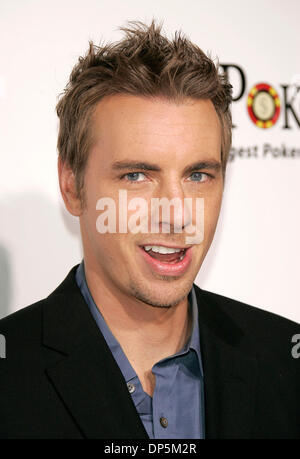 Sep 19, 2006; Hollywood, Kalifornien, USA; Schauspieler DAX SHEPARD bei der Weltpremiere von "Employee Of The Month" statt im Mann Chinese Theatre. Obligatorische Credit: Foto von Lisa O'Connor/ZUMA Press. (©) Copyright 2006 von Lisa O'Connor Stockfoto