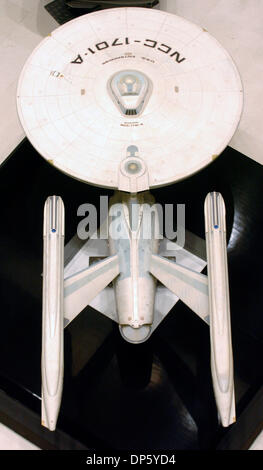 Sep 29, 2006; Manhattan, NY, USA; Enterprise-A-Modell verwendet "Star Trek: The Motion Picture", "Star Trek II: der Zorn des Khan", "Star Trek III: The Search für Spock", geschätzte, für US $15.000-$25, 000 zu verkaufen. Zur Feier des 40. Jahrestages von "Star Trek" wird Christies versteigern offizielle "Star Trek"-Artikel aus dem Archiv von CBS Paramount Television Studios halten. ITE Stockfoto