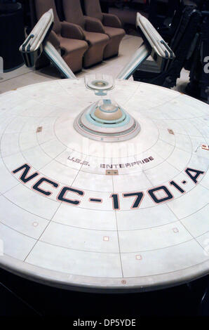 Sep 29, 2006; Manhattan, NY, USA; Enterprise-A-Modell verwendet "Star Trek: The Motion Picture", "Star Trek II: der Zorn des Khan", "Star Trek III: The Search für Spock", geschätzte, für US $15.000-$25, 000 zu verkaufen. Zur Feier des 40. Jahrestages von "Star Trek" wird Christies versteigern offizielle "Star Trek"-Artikel aus dem Archiv von CBS Paramount Television Studios halten. ITE Stockfoto