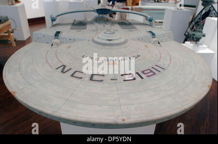 Sep 29, 2006; Manhattan, NY, USA; USS Reliant Modell derzeit namens USS Saratoga verwendet "Star Trek II: der Zorn des Khan", geschätzte, für US $7.000-$9, 000 zu verkaufen. Zur Feier des 40. Jahrestages von "Star Trek" wird Christies versteigern offizielle "Star Trek"-Artikel aus dem Archiv von CBS Paramount Television Studios halten. Elemente enthalten Material von allen die "Star Trek Stockfoto