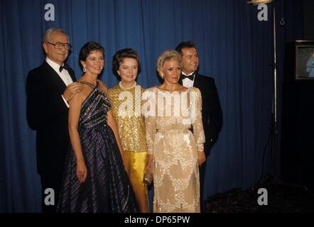 23. Oktober 2006 - weiß Vater beste Besetzung. ROBERT YOUNG, ELINOR DONAHUE JANE WYATT LAUREN CHAPIN BILLY GRAY. MICHELSON - JANEWYATTRETRO(Credit Image: © Globe Photos/ZUMAPRESS.com) Stockfoto