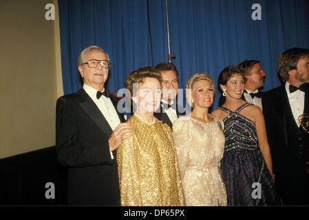 23. Oktober 2006 - weiß Vater beste Besetzung. LAUREN CHAPIN, BILLY GRAU, JANE WYATT, ELINOR DONAHUE. MICHELSON - PHOTOSFATHER WEIß BESTE BESETZUNG. ROBERT YOUNG, JANE WYATT LAUREN CHAPIN BILLY GRAU, ELINOR DONAHUE. MICHELSON - JANEWYATTRETRO(Credit Image: © Globe Photos/ZUMAPRESS.com) Stockfoto