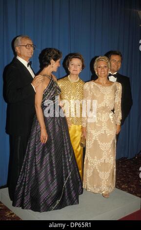 23. Oktober 2006 - weiß Vater beste Besetzung. ROBERT YOUNG, ELINOR DONAHUE JANE WYATT LAUREN CHAPIN BILLY GRAY. MICHELSON - JANEWYATTRETRO(Credit Image: © Globe Photos/ZUMAPRESS.com) Stockfoto