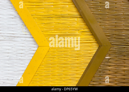 Bambus Matten Hintergrund malen mit weiß gelb und braun. Stockfoto