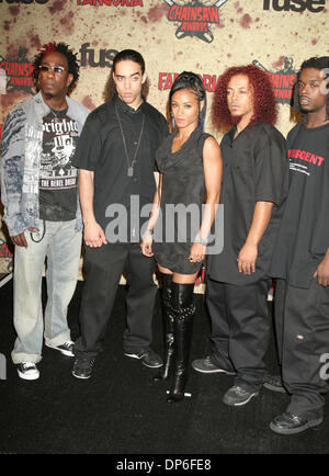 15. Oktober 2006; Los Angeles, Kalifornien, USA;  Schauspielerin JADA PINKETT-SMITH und ihr band WICKED Weisheit bei den Fuse Fangoria Kettensäge Awards - Ankünfte im Orpheum Theatre statt. Obligatorische Credit: Foto von Paul Fenton/ZUMA KPA... (©) Copyright 2006 von Paul Fenton Stockfoto