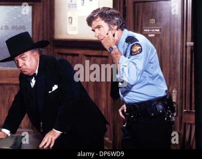 18. April 2006 - SORRELL BOOKE und JAMES BEST auf '' THE DUKES OF HAZZARD''. R7544.1980.TV-FILM NOCH. VON Fotos geliefert (Kredit-Bild: © Globe Photos/ZUMAPRESS.com) Stockfoto